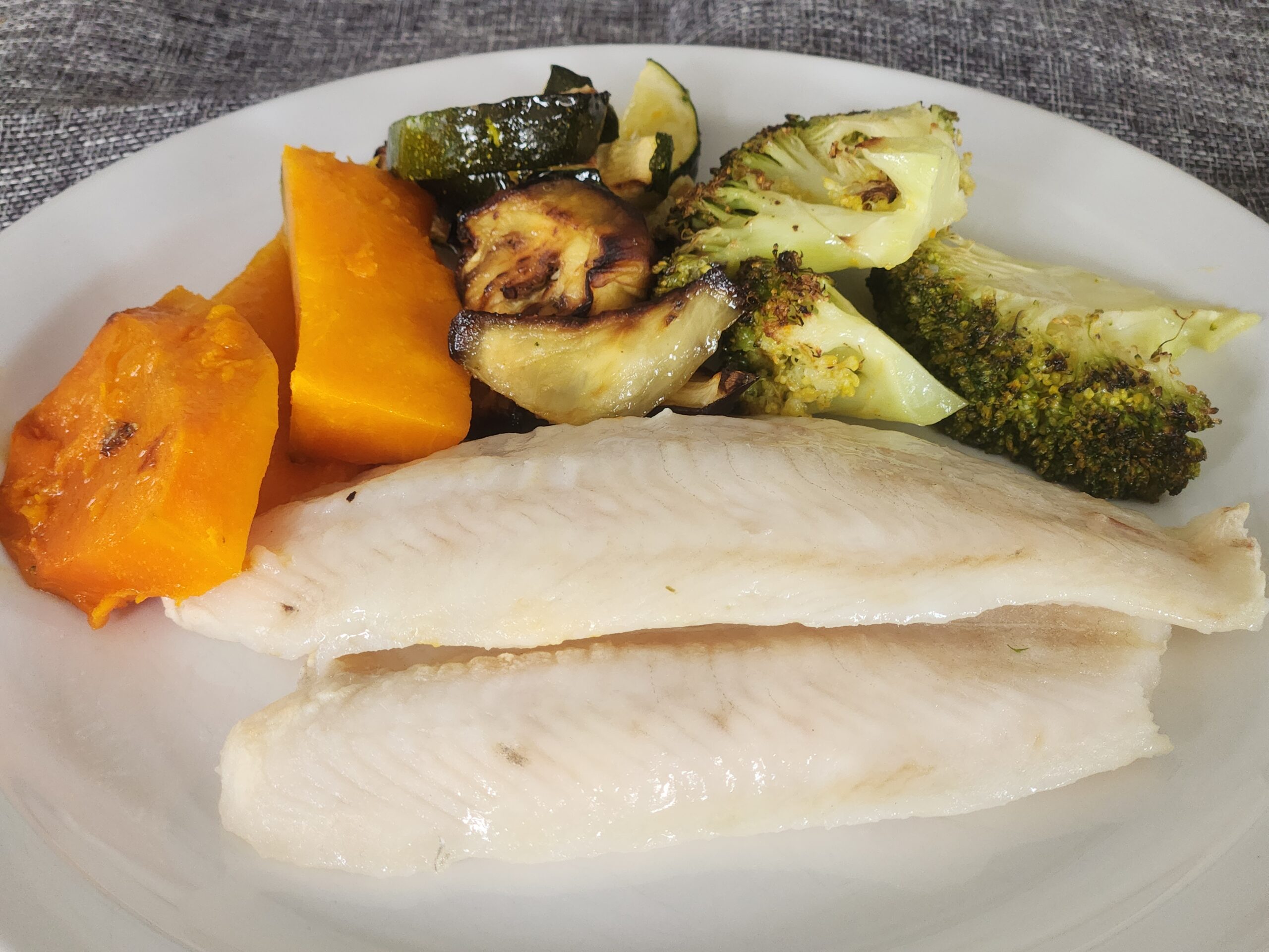 White Fish and Grill Veg 385g - Image 3