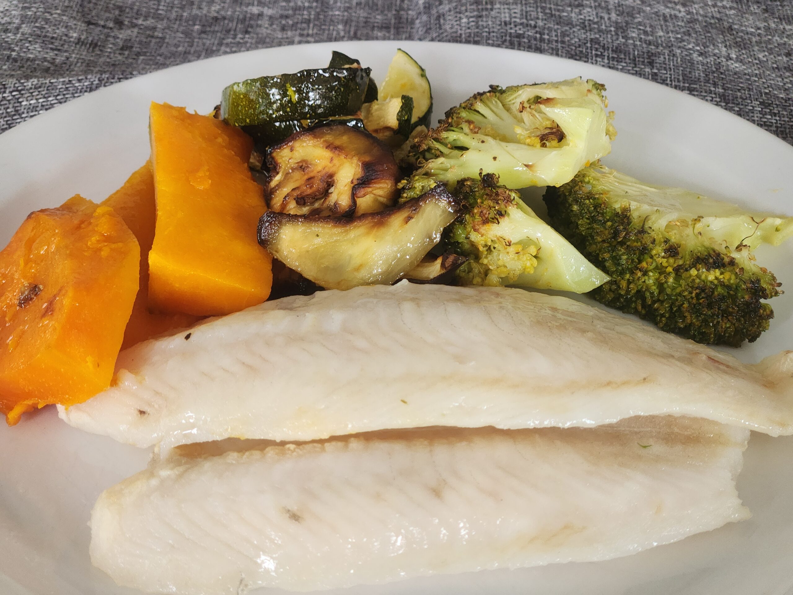 White Fish and Grill Veg 385g - Image 2